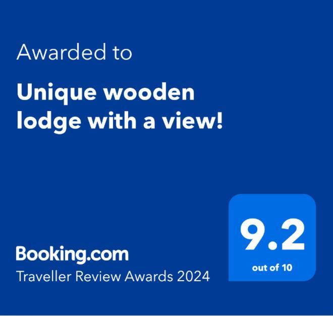 Unique Wooden Lodge With A View! London Ngoại thất bức ảnh
